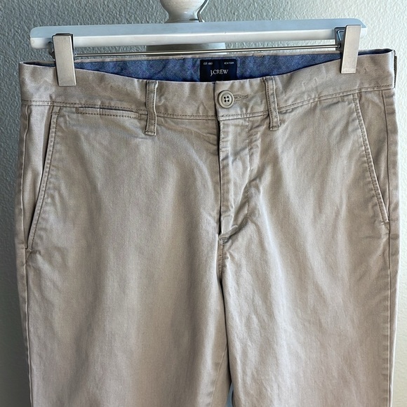 J.Crew - 770™ Straight-fit stretch chino pant - Picture 6 of 10